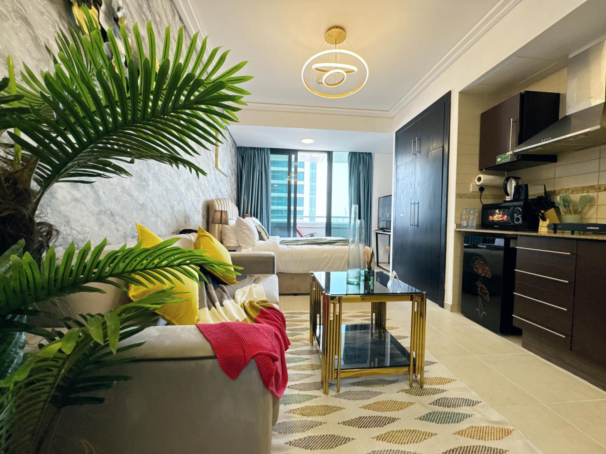 Cosmos Living Charming With Balcony Apartment *